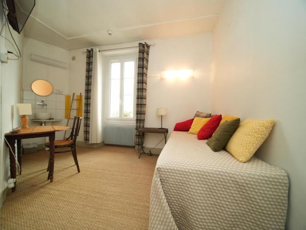 Kyo Hôtel Restaurant : photo 1 de la chambre chambre familiale