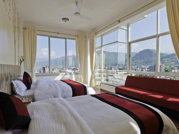 Hotel City Inn - Mountain View : photo 10 de la chambre suite - vue sur montagne