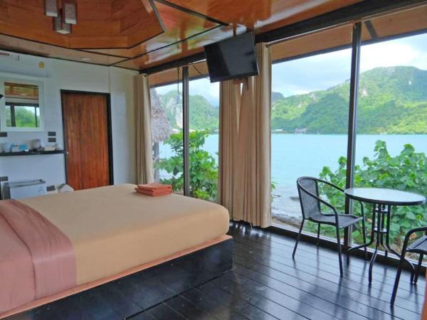 The Cobble Beach Hotel- Phi Phi Island : photo 4 de la chambre bungalow deluxe en bord de mer