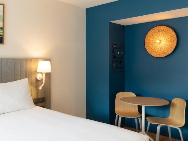 Staybridge Suites - Cannes Centre, an IHG Hotel : photo 2 de la chambre suite studio lit queen-size avec balcon