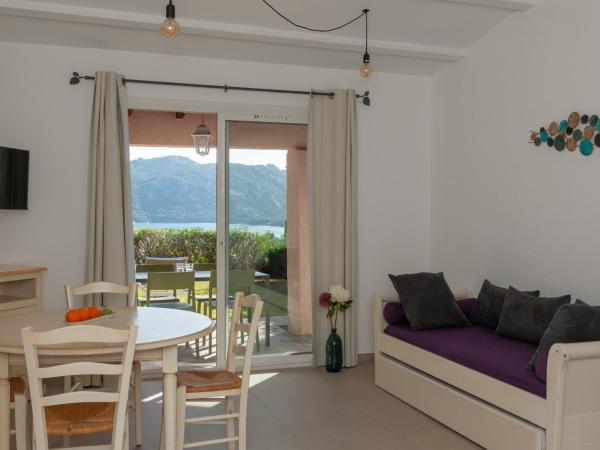 Résidence Marina Di Santa Giulia : photo 6 de la chambre villa supérieure 1 chambre - vue sur mer