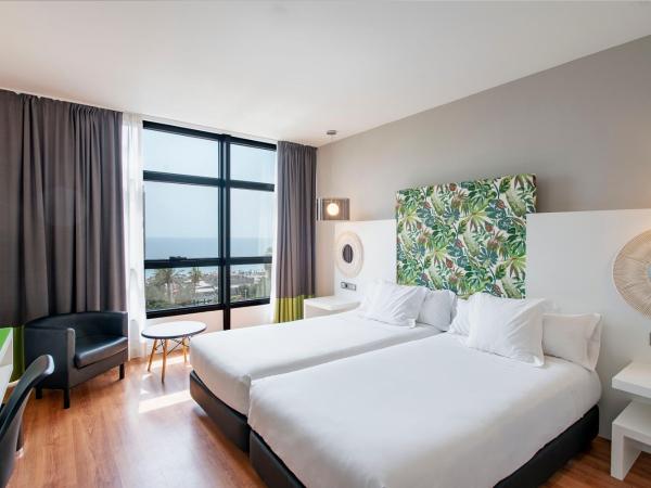Vincci Málaga : photo 1 de la chambre chambre double ou lits jumeaux supérieure - vue sur mer