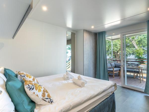 Camping Glavotok : photo 6 de la chambre chambre double deluxe - vue sur mer