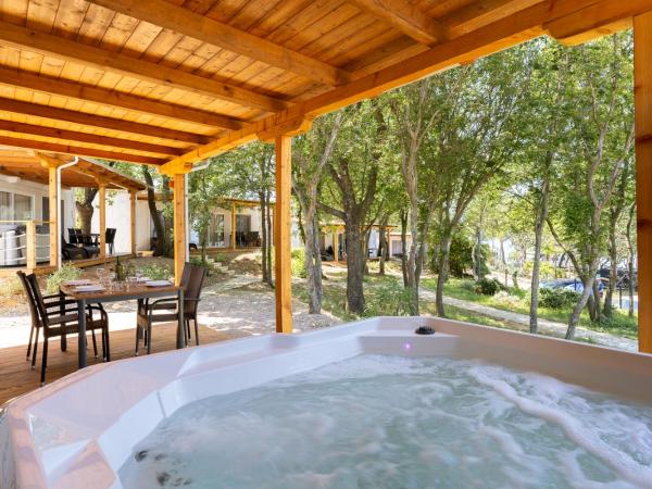 Camping Glavotok : photo 3 de la chambre villa - vue sur mer