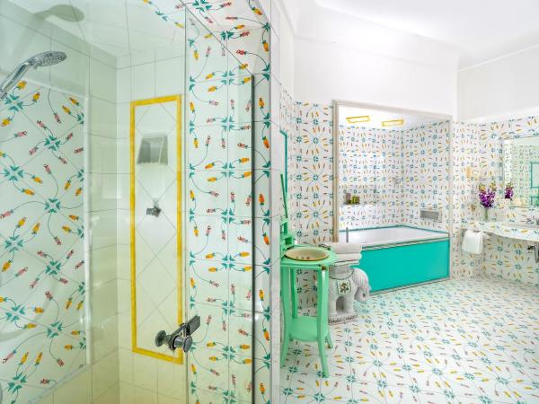 Hotel La Floridiana : photo 8 de la chambre chambre prestige - vue sur mer et terrasse