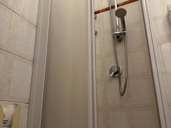 Hotel Aspromonte : photo 4 de la chambre chambre lits jumeaux Économique