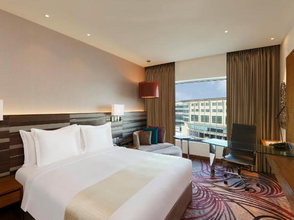 Holiday Inn Jaipur City Centre, an IHG Hotel : photo 4 de la chambre chambre lit king-size - accessible aux personnes à mobilité réduite