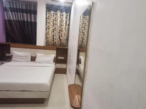 HOTEL JAY BHAWANI : photo 2 de la chambre chambre double deluxe (2 adultes + 1 enfant)