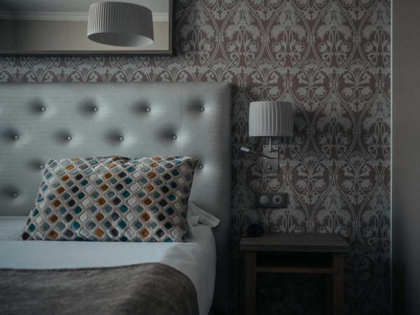 Hôtel Le Royal Promenade des Anglais : photo 2 de la chambre chambre simple confort avec vue sur la ville