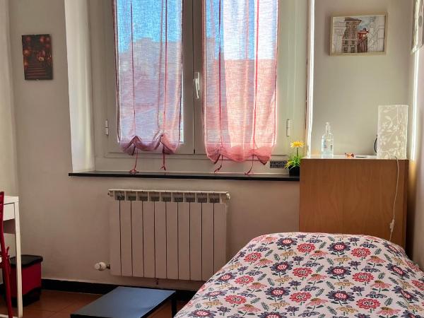 B&B Ligustico : photo 4 de la chambre chambre simple avec salle de bains extérieure privative