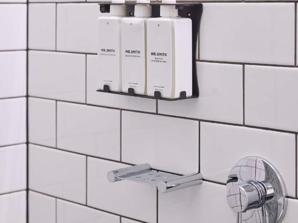 Atura Adelaide Airport : photo 2 de la chambre chambre lits jumeaux - vue sur ville - accessible aux personnes à mobilité réduite