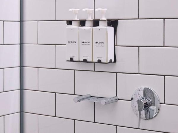 Atura Adelaide Airport : photo 4 de la chambre chambre lit king-size