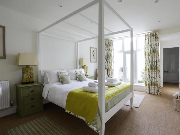 Grays Boutique B&B : photo 4 de la chambre chambre de luxe avec lit à baldaquin