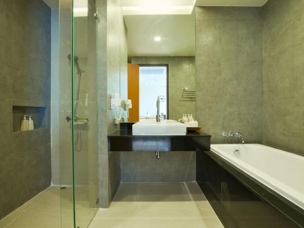 Kacha Resort & Spa, Koh Chang - SHA Extra Plus : photo 4 de la chambre hébergement dans bâtiment de luxe - côté mer