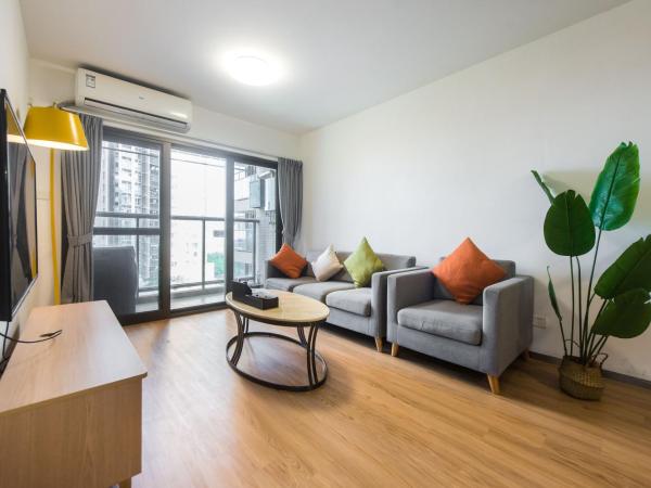 WESU Weisu Service Apartment - Shenzhen University Nanshan Science and Technolog Park : photo 1 de la chambre appartement 3 chambres