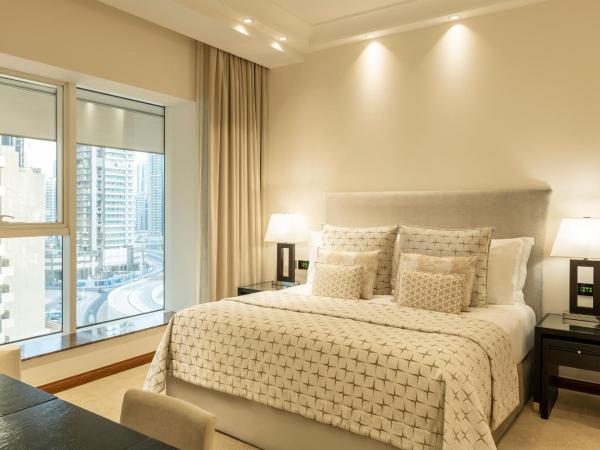 Grosvenor House, a Luxury Collection Hotel, Dubai : photo 2 de la chambre suite junior premier avec 1 lit king-size - accès au salon exécutif, goûter et happy hour, accès gratuit à la plage et à la piscine du complexe hôtelier, transfert depuis aéroport de dubaï