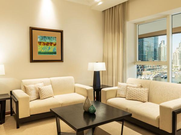 Grosvenor House, a Luxury Collection Hotel, Dubai : photo 4 de la chambre suite junior premier avec 1 lit king-size - accès au salon exécutif, goûter et happy hour, accès gratuit à la plage et à la piscine du complexe hôtelier, transfert depuis aéroport de dubaï