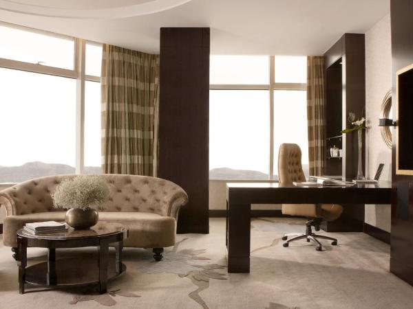InterContinental Dalian, an IHG Hotel : photo 7 de la chambre one-bedroom suite with lounge access - smoking/high floor