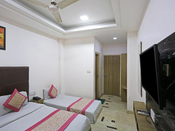 Hotel Sterling Inn, New Delhi : photo 7 de la chambre chambre familiale supérieure