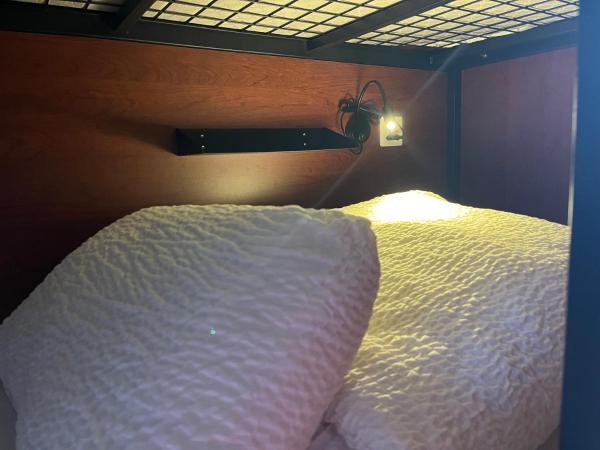 Hostel 20 Bayonne : photo 2 de la chambre lit dans dortoir mixte de 4 lits