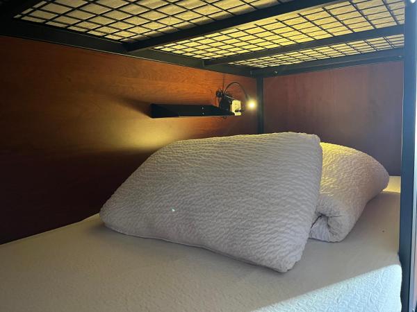 Hostel 20 Bayonne : photo 3 de la chambre lit dans dortoir mixte de 4 lits