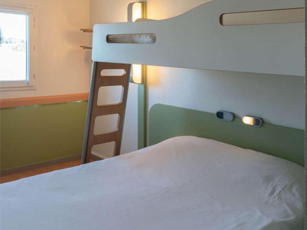 ibis Budget Mcon Sud : photo 5 de la chambre chambre triple