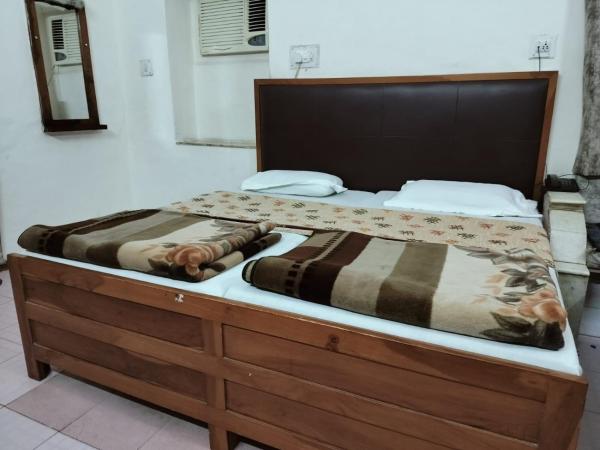 Hotel Rawat : photo 1 de la chambre chambre double deluxe