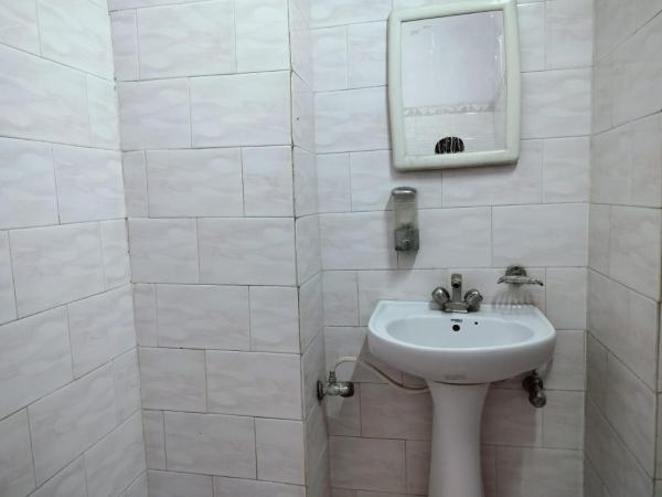 Hotel Rawat : photo 10 de la chambre chambre double