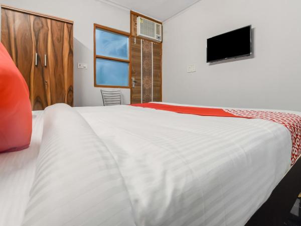 Flagship Satguru Residency Dwarka : photo 1 de la chambre chambre double standard