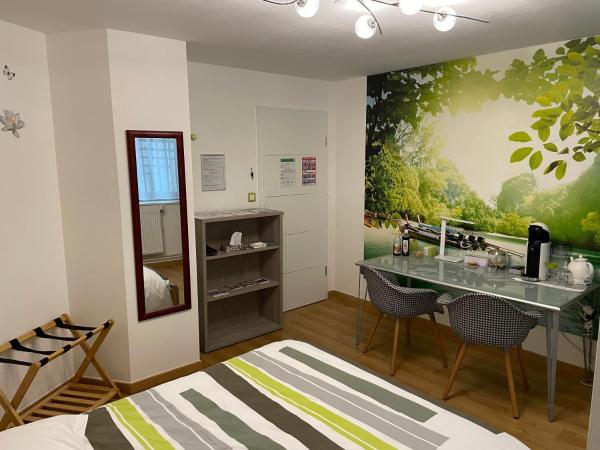 Chambre d'hôtes Au Coeur De NancyB&B : photo 9 de la chambre chambre double standard