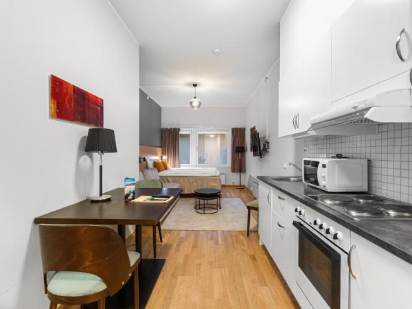 Enter City Apartment Hotel : photo 7 de la chambre chambre lits jumeaux supérieure avec cuisine