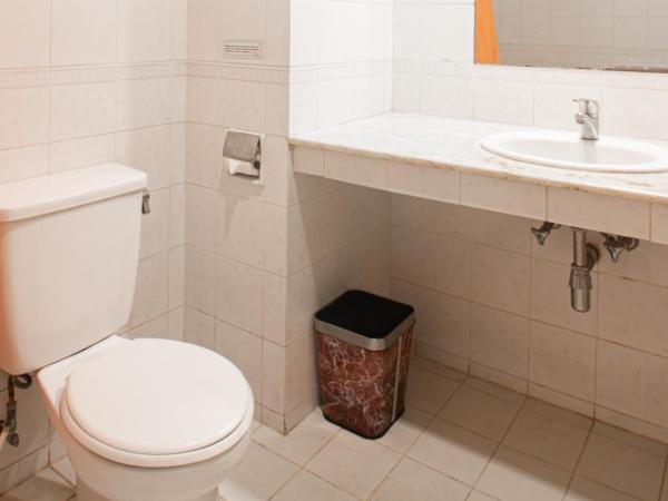 Puri Sawo Manila Residence : photo 6 de la chambre chambre double standard