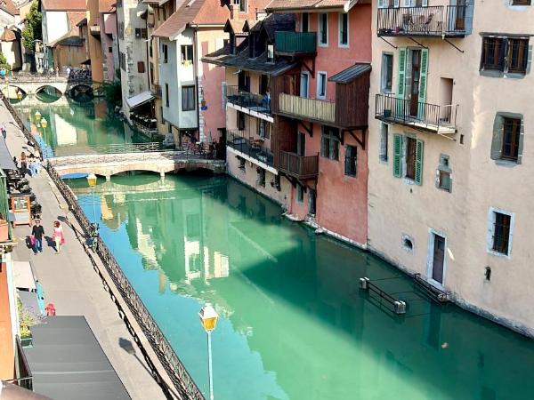 Auberge du Lyonnais : photo 4 de la chambre studio double deluxe