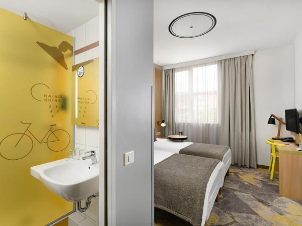 Ibis Styles Budapest City : photo 9 de la chambre chambre design avec 2 lits simples