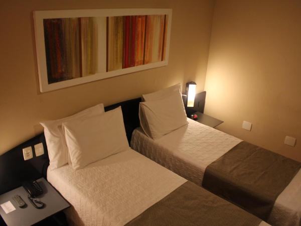 Hotel Galícia : photo 4 de la chambre chambre lits jumeaux