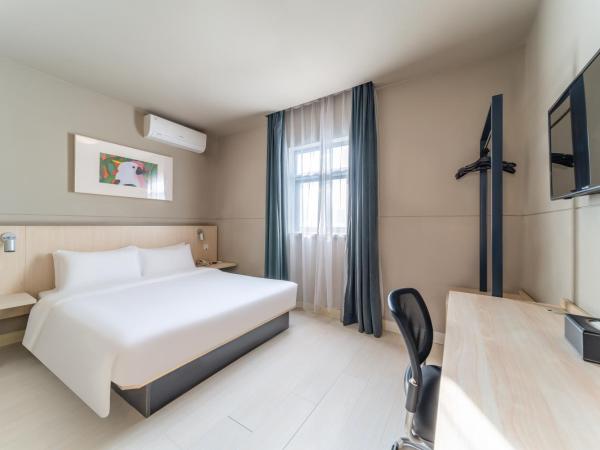 Maixinge Hotel - shuttle bus to Shanghai Pudong International Airport : photo 4 de la chambre chambre supérieure lit queen-size