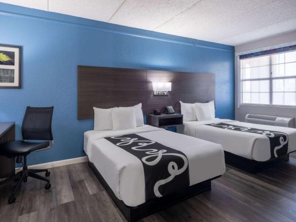 La Quinta Inn by Wyndham Sacramento North : photo 3 de la chambre chambre avec 2 lits doubles - accessible aux personnes à mobilité réduite/non-fumeurs
