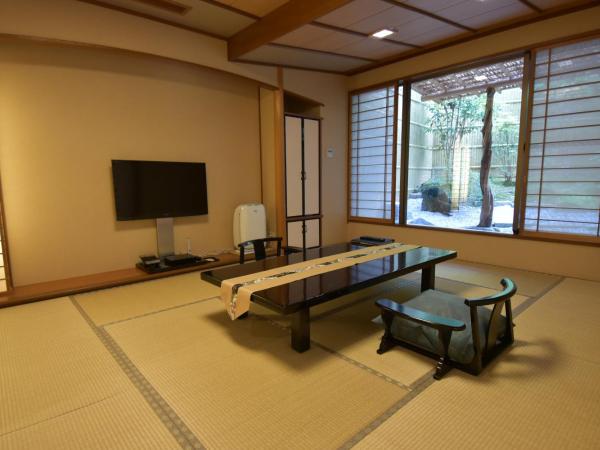 Arima Onsen Taketoritei Maruyama : photo 8 de la chambre suite avec espace tatami et baignoire extérieure - non-fumeurs - 403