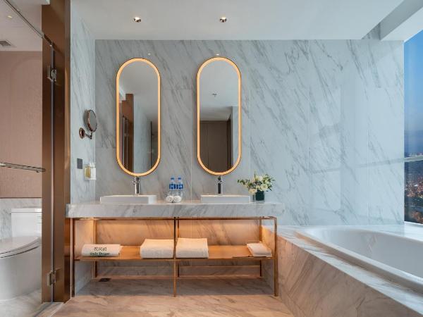 Holiday Inn Beijing Focus Square, an IHG Hotel : photo 7 de la chambre suite lit king-size - vue panoramique