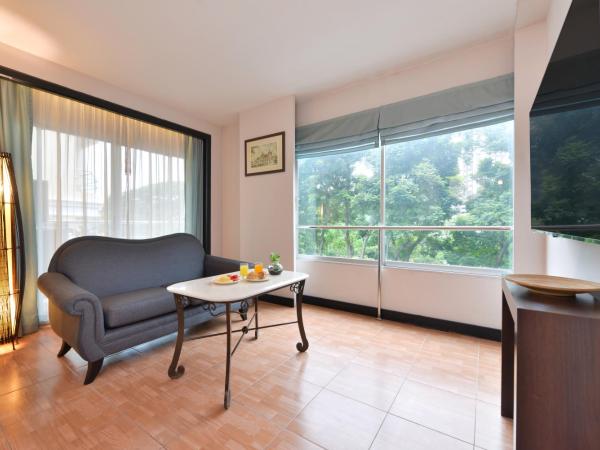 Royal View Resort - Rang Nam : photo 3 de la chambre suite royale avec lits jumeaux