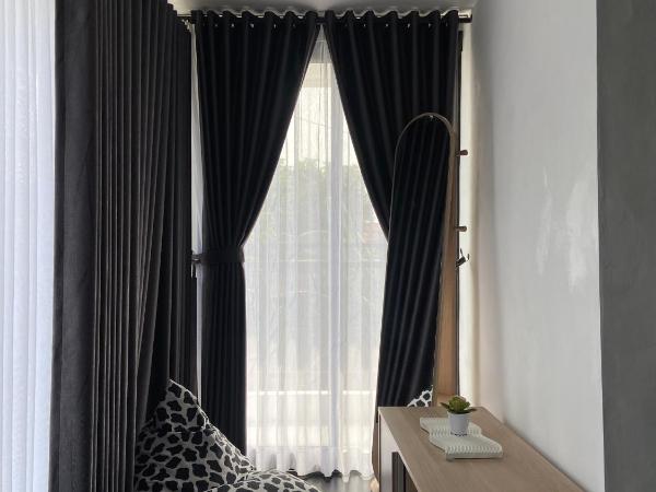 RENJANA BED AND BREAKFAST : photo 5 de la chambre chambre double deluxe avec balcon