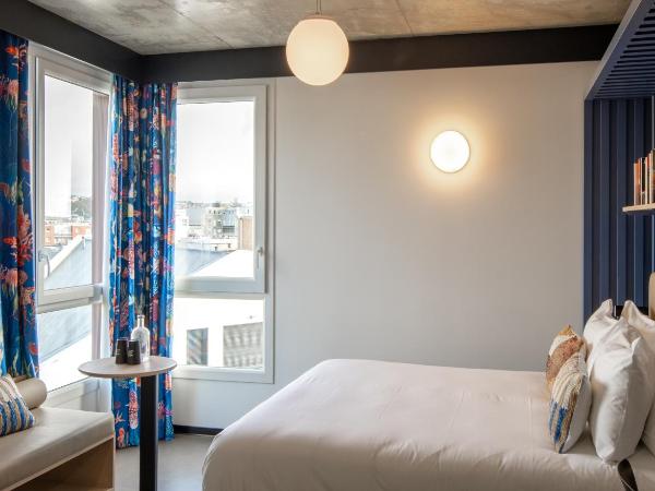 JOST Hôtel Le Havre Centre Gare : photo 2 de la chambre chambre supérieure lit queen-size