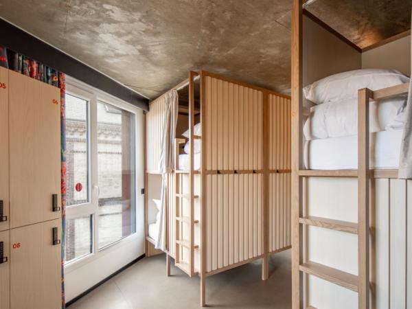 JOST Auberge de jeunesse Le Havre Centre Gare : photo 4 de la chambre dortoir mixte de 10 lits
