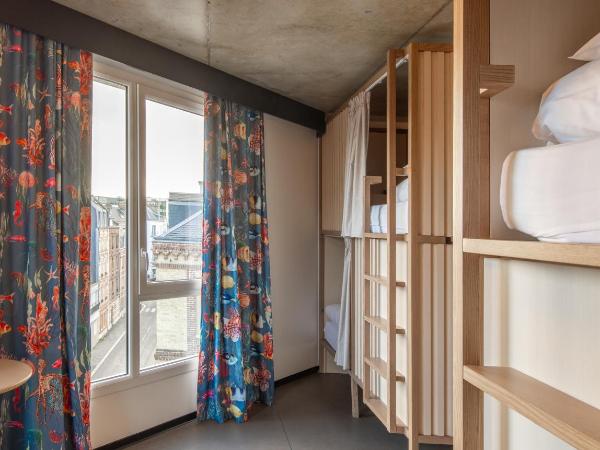 JOST Auberge de jeunesse Le Havre Centre Gare : photo 3 de la chambre dortoir mixte de 10 lits
