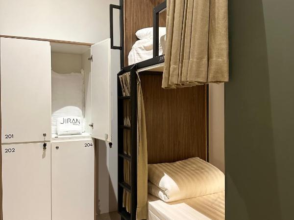 Jiran Hostel Kota Kinabalu : photo 2 de la chambre dortoir pour femmes 8 lits