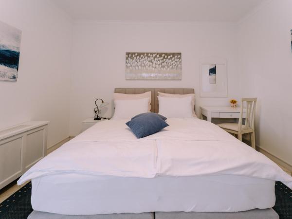 Hotel Abalone : photo 5 de la chambre chambre double - vue sur mer