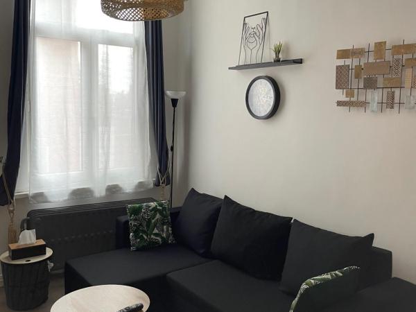 Chez Auguy et Deborah : photo 6 de la chambre chambre double avec salle de bains privative