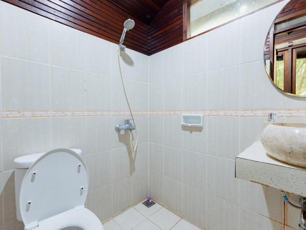 RedDoorz Resort @ Taman Wisata Mangrove : photo 10 de la chambre suite deluxe