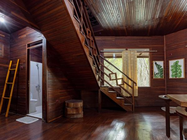 RedDoorz Resort @ Taman Wisata Mangrove : photo 8 de la chambre suite deluxe