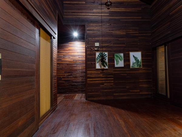 RedDoorz Resort @ Taman Wisata Mangrove : photo 7 de la chambre chambre double